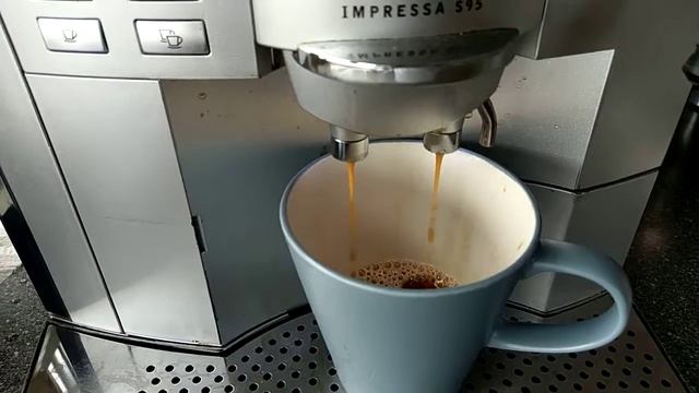 Jura Impressa S95 tröpfelt смотреть онлайн