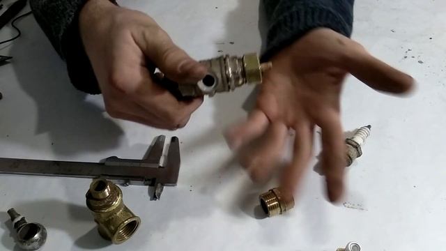 Крепление сопла из свечи для пескоструя. Быстросъем для сопел пескоструя