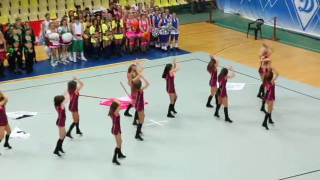 Чемпионат и Первенство России по черлидингу 2010 - 270.MOV смотреть онлайн