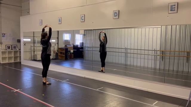 Auld Lang Syne - Ballet Beginning смотреть онлайн