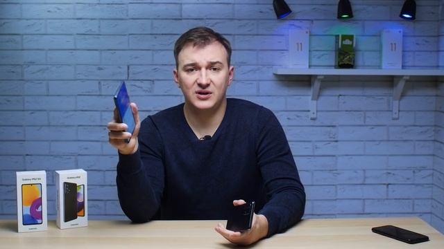 Samsung Galaxy A52 vs Samsung Galaxy M52. Стабильность или перспективность? смотреть онлайн
