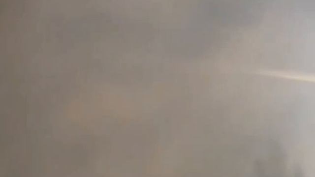 ?Жители Пскова сообщают о звуках стрельбы в городе. Зенитные системы работают по вражеским БПЛА. смотреть онлайн