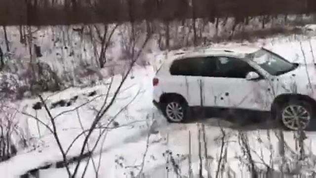 Volkswagen Tiguan 2.0 tdi winter. (Фольксваген Тигуан) смотреть онлайн