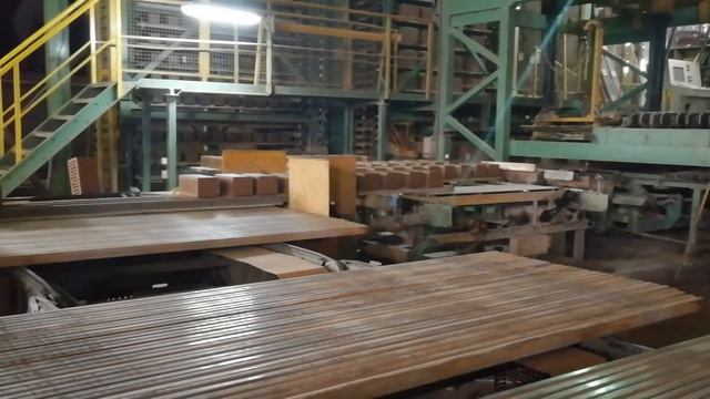 Процесс производства кирпича.