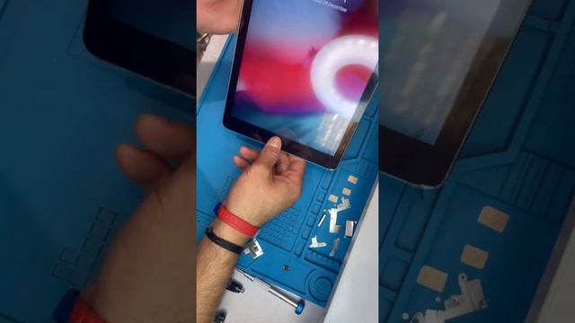 Apple iPad Air 6th generation Digitiser replacement | no special tools| Timelapse | смотреть онлайн