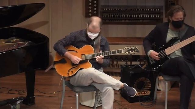 Taking a solo over Pent-Up House смотреть онлайн