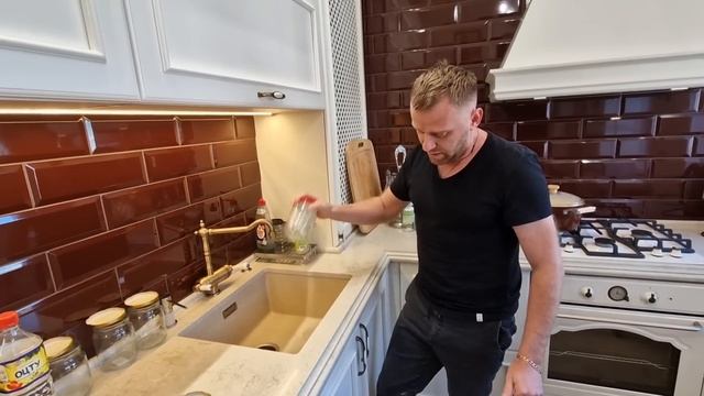 САЛАТ НА ЗИМУ ИЗ БАКЛАЖАН И ПЕРЦА смотреть онлайн