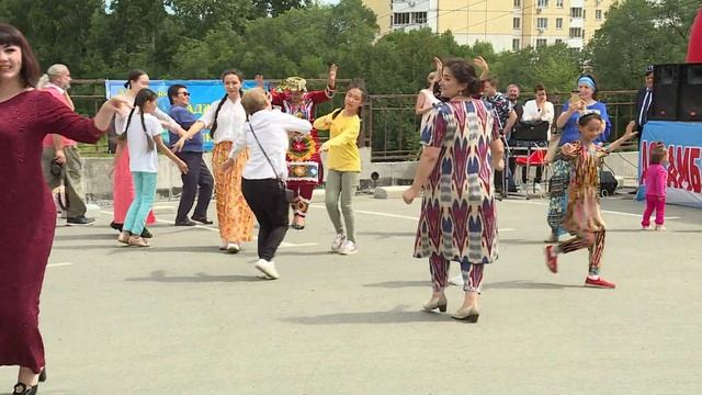 Дни таджикской культуры прошли в Хабаровске смотреть онлайн