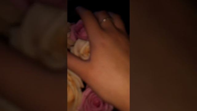 Вышел прыщ на носу,кто влюбился?/подарили цветочки смотреть онлайн