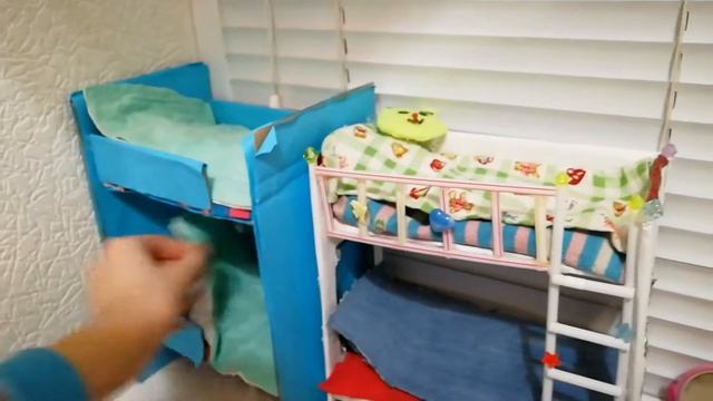 РУМ ТУР кукольного домика ПОДЕЛКИ кроватки, печка, холодильник смотреть онлайн