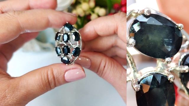 Крупное, минималистичное кольцо с сине-зелёными сапфирами 12,4ct, 18,5 р-р 14,54 гр, серебро 925 смотреть онлайн