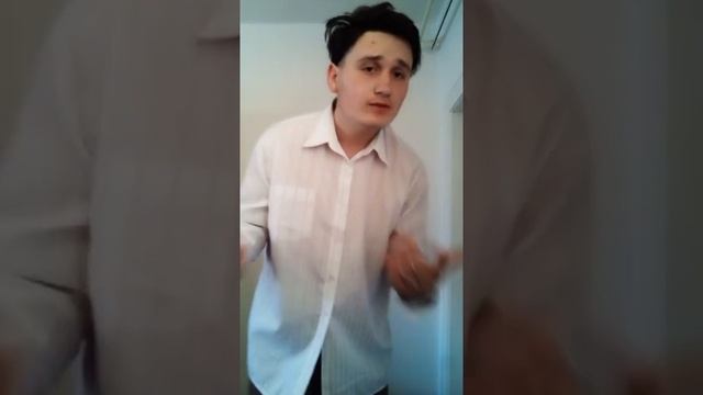 На асфальте белым мелом i love you сердечко. ❤? смотреть онлайн