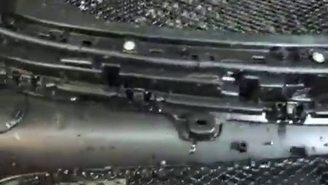 Поставил сетку в решетку бампера Мазда СХ-5. Делал со снятием бампера. Защита радиатора смотреть онлайн