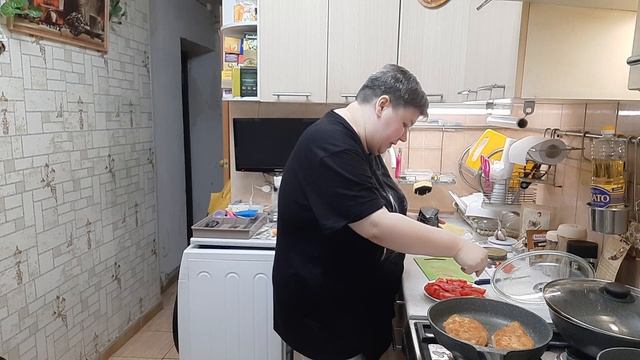 Съэкономила на электричестве шиканула КУПИЛА КАРТОШКУ за 540 руб кг ПРИГОТОВИЛА ВКУСНЫЙ УЖИН с мясо смотреть онлайн