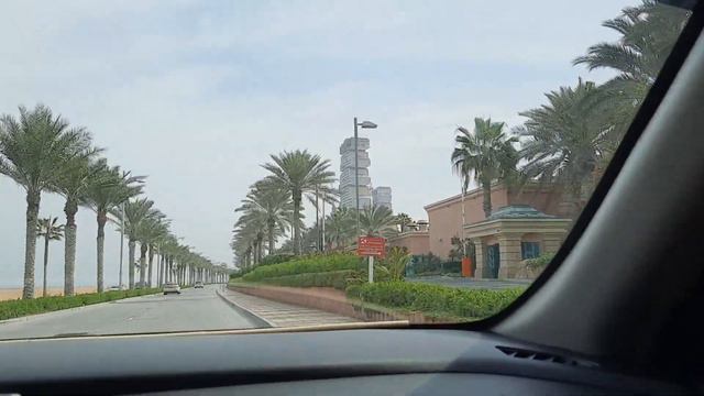 The palm Jumairah tunnel and Atlantis Dubai смотреть онлайн