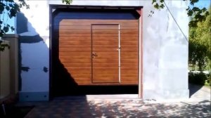 Гаражные секционные ворота с встроенной калиткой, автоматика Nice