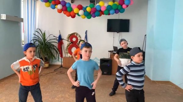 Частушки от мальчиков к 8 марта