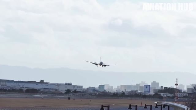 Aircraft FAILS and Close Calls - Helicopter FAILS Compilation 2023 - Dangerous Plane Landings смотреть онлайн