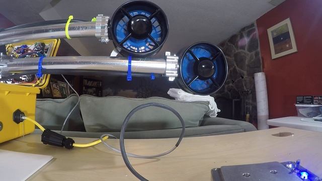 BlueRobotics Thruster Commander Initial Test смотреть онлайн