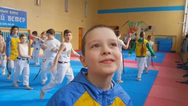 Треша дети-позитивчики )) Капоэйра Чернигов смотреть онлайн