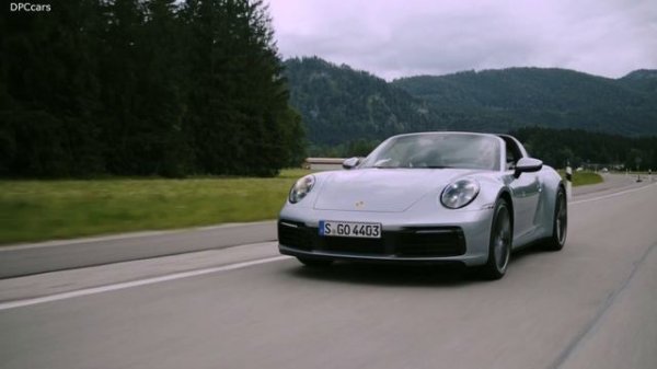 2021 Porsche 911 992 Targa 4 in Silver