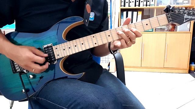 Fly Me To The Moon with Ibanez RG370AHMZ смотреть онлайн
