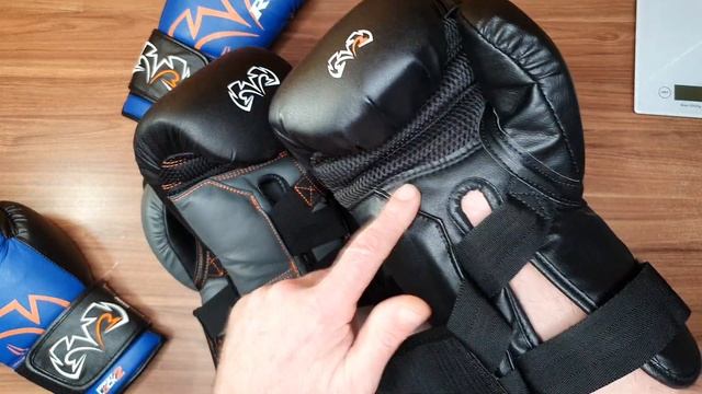 New RIVAL RS11V EVOLUTION SPARRING GLOVES 16 oz-Обзор и Сравнение боксерских перчаток RIVAL RS11V смотреть онлайн