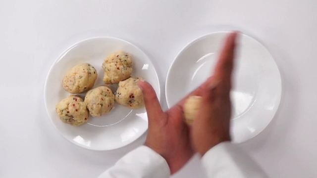 How to make Crispy Aloo Tikki Recipe - CookingShooking смотреть онлайн