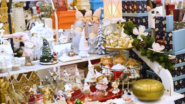 Новогодняя ярмарка в ТРЦ Авиапарк смотреть онлайн