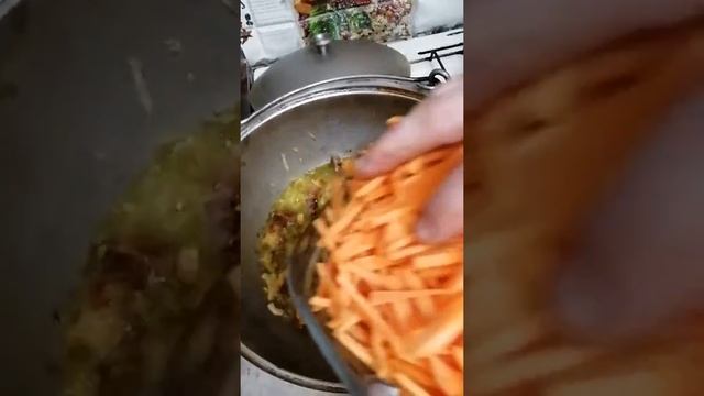 НУ ОЧЕНЬ ВКУСНО!!!!! "ПЛОВ С ИЗЮМОМ+ГОРОХ НУТ" смотреть онлайн