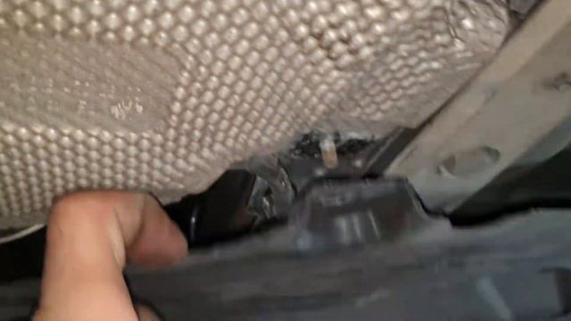 Mercedes Benz 2016 onward E220d Fuel filter location смотреть онлайн