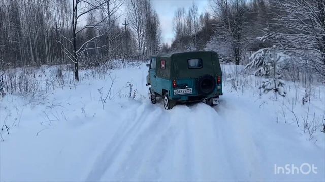ЛУАЗ 969М - РОДНЫЕ ИВ 167 ПРУТ (проходим первый снег) смотреть онлайн