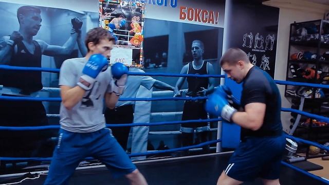 Спарринг тренировка по боксу. КМС против любителей, новичков. Выпуск 1 смотреть онлайн