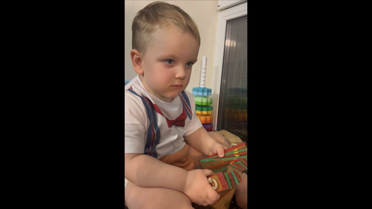 Гавриил знакомится с лучшим в мире балалаечником -  Gavriil Gets Acquainted With Arhipovsky Music