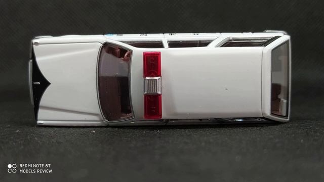 LV-N215a Tomica Limited Vintage Neo 1/64 Nissan Gloria Van V20E Deluxe Patrol Car смотреть онлайн