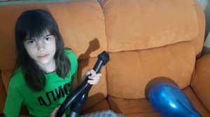 100 способов лопнуть воздушный шарик.  Серия 4