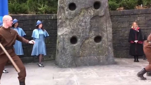 Wizarding World of Harry Potter: The Tri-Wizard Tournament Introductions смотреть онлайн