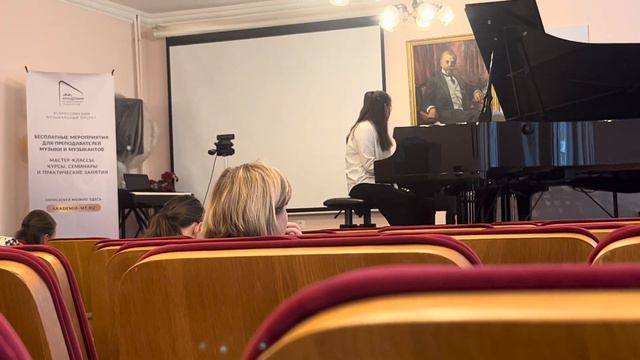 Лутошкина Ульяна.Мастер-класс доцента Московской консерватории Воскресенской А. А. смотреть онлайн