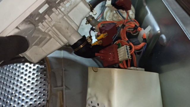 ДВЕ СТИРАЛКИ В МЕТАЛЛОЛОМ... ГДЕ ИСКАТЬ МЕДЬ... СКОЛЬКО МОЖНО ЗАРАБОТАТЬ... РАЗБОР СТИРАЛКИ. смотреть онлайн