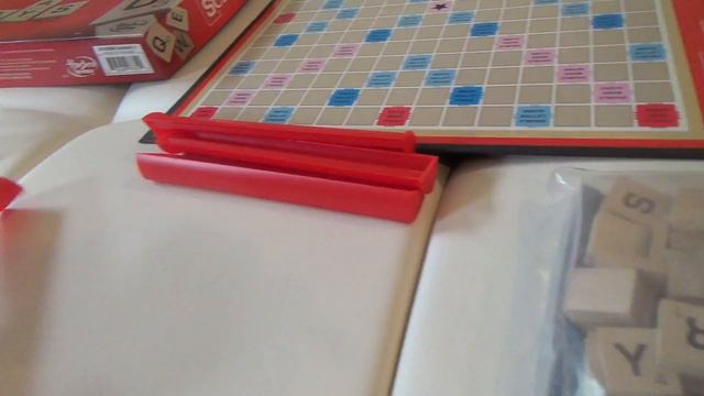 SCRABBLE BOARD GAME UNBOXING, CLOSE UP LOOK AND HOW TO PLAY BOARD GAMES REVIEW CUSTOMER REVIEWS смотреть онлайн