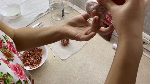 КАК ПОКРАСИТЬ КРАСИВО ЯЙЦА НА ПАСХУ смотреть онлайн