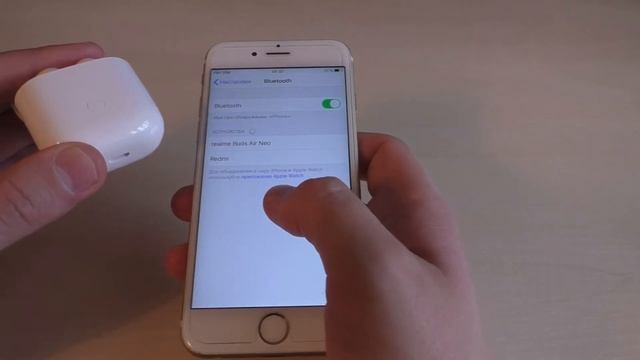 Как подключить Bluetooth наушники на айфон смотреть онлайн