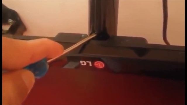 Como tira o pé de encaixe ou suporte do monitor LG Led 23EA53 смотреть онлайн