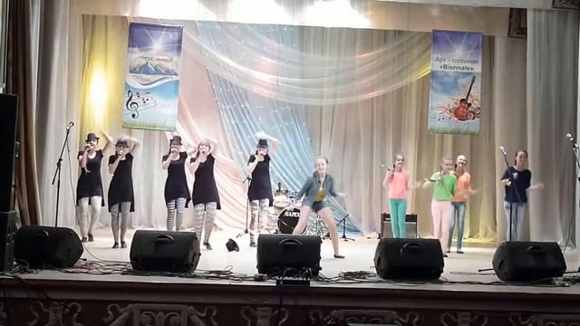 Шоу группа Большие люди (OTS Вместе - Потап и Настя Каменских) смотреть онлайн