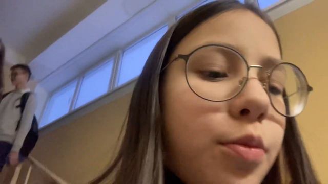 Мой школьный ВЛОГ!🎓🏫🤳||У нас 7 уроков???МЕНЯ СПАЛИЛИ С ТЕЛЕФОНОМ??🫣 смотреть онлайн