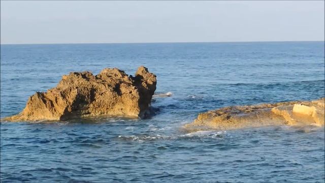 Relax 3. ? Звуки моря - танец волн вокруг камня. Mediterranean Sea. смотреть онлайн