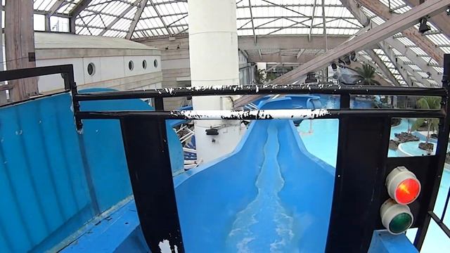 Aquarium Water Slide at Aquaboulevard смотреть онлайн