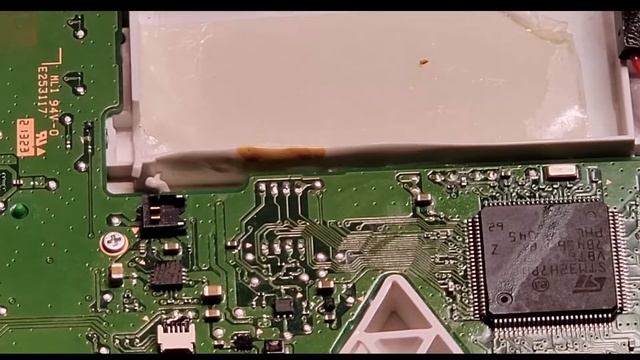 Взлом Nintendo Game & Watch Обновление Flash с помощью воздушного теплового пистолета НА РУССКОМ смотреть онлайн