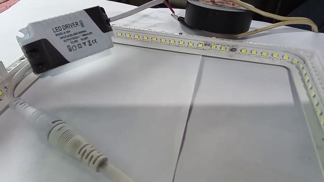 Ремонт потолочного LED светильника. Повыгорали светодиоды на LED ленте. смотреть онлайн