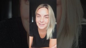 А холодно не только от погоды… #стихи #жизнь #любовь #добро #b_l_a_c_k_v_e_l_v_e_t